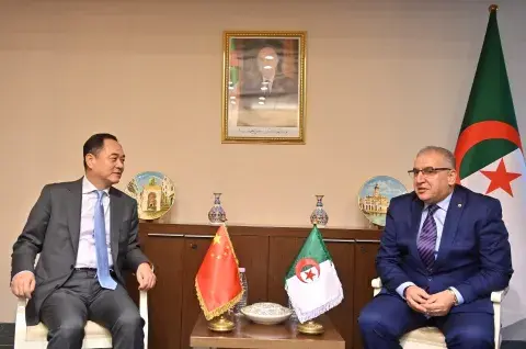 مقرمان يستقبل رئيس جمعية الشعب الصيني للصداقة مع الدول الأجنبية