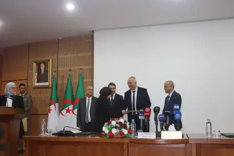 السنة المالية 2025: تسليم الاعتمادات الميزانية للوزارات والهيئات العمومية