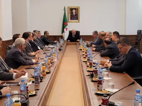 بلمهدي يشرف على تنصيب المدير العام الجديد للديوان الوطني للحج والعمرة