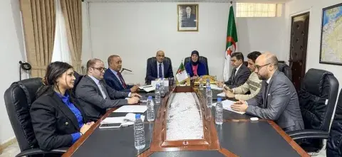 كاتب الدولة لدى وزير الشؤون الخارجية المكلف بالجالية الوطنية بالخارج يلتقي الوزيرة المحافظة السامية للرقمنة