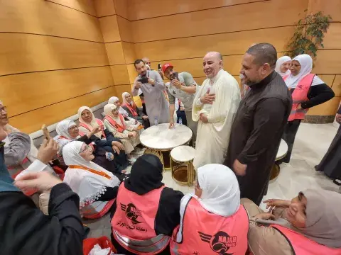 وزير الشؤون الدينية في زيارة للمعتمرين الذين أكرمهم رئيس الجمهورية