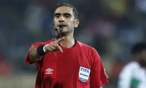 الكونفيدرالية الإفريقية: اختيار الحكم الجزائري لحلو بن براهم لإدارة لقاء نادي المصري – الزمالك