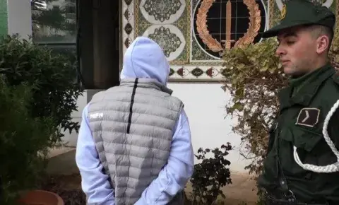 العاصمة: توقيف امرأة تمتهن الطب دون شهادة أو رخصة