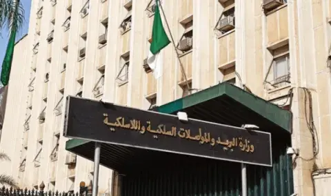 فتح مسابقة لتوظيف 476 عاملا في قطاع البريد والمواصلات السلكية واللاسلكية